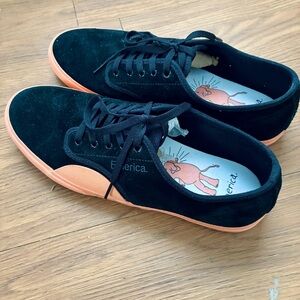 Emerica NWOT Black and Coral Wino Men's Skate Shoes sz 12
